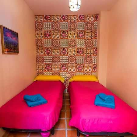 Tuguest Aljibe Del Rey Apartment - Free Parking Granada Buitenkant foto